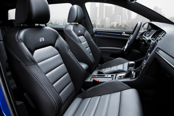 Golf Sportscombi R är utrustad med förstklassiga sportstolar.