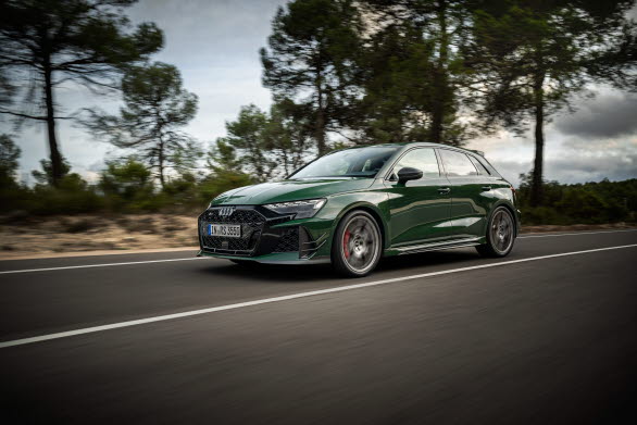 Limiterade Audi RS 3 competition firar 50 år med 5-cylindrar