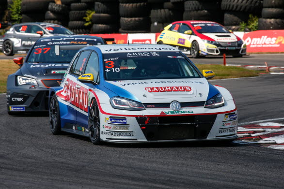 STCC-tävlingen i Falkenberg kunde ha blivit en riktig fullträff för Johan Kristoffersson, men en punktering satte stopp för segerförhoppningarna.