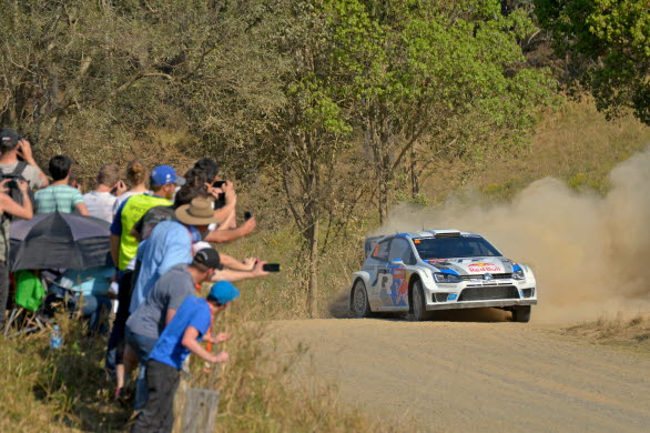 Ogier/Ingrassia, båda från Frankrike, firade sin sjätte seger denna säsong i FIA World Rally Championship (WRC). Vinsten i Australien blev den mest överlägsna hittills i år; snabbast på 19 av de 22 specialsträckorna och näst snabbast på ytterligare två. 