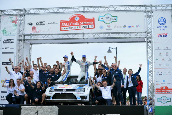 Sébastien Ogier och kartläsaren Julien Ingrassia (båda från Frankrike) vann med 1 minut och 17 sekunder före Thierry Neuville (Ford). Detta var deras fjärde seger för säsongen och Volkswagens femte. 
