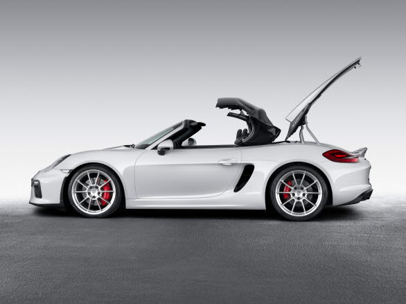 I puristernas Boxster Spyder får man öppna och stänga taket för hand.