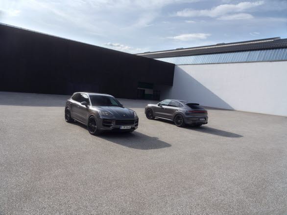 Porsche Taycan Black Edition och Cayenne Black Edition