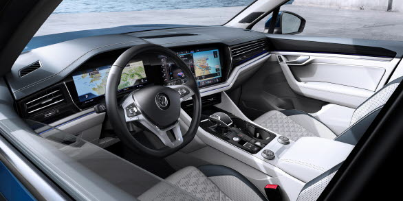 Den digitala instrumenteringen ”Innovision Cockpit” är den största i sitt slag i SUV-klassen.