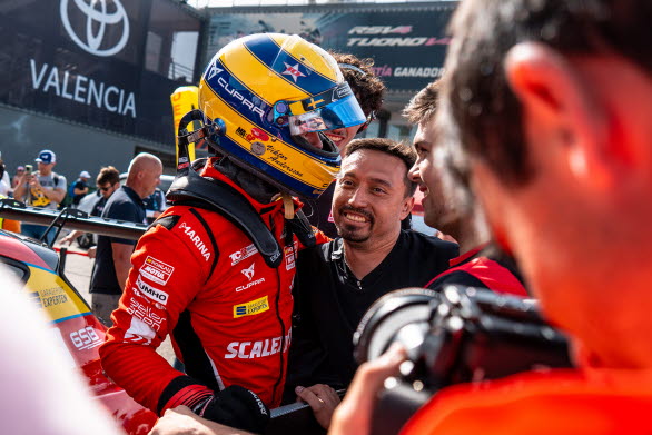 Viktor Andersson var snabbaste TCR Spain-förare i samtliga tre race.