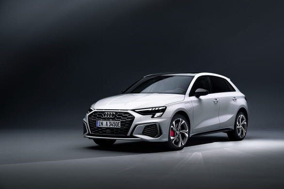 Säljstart för laddbara A3 Sportback TFSI e