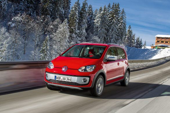 Volkswagen breddar sitt spännande utbud av up!-versioner. Nu lanseras cross up! – en 4-dörrars up! med robust och sportig utstrålning.