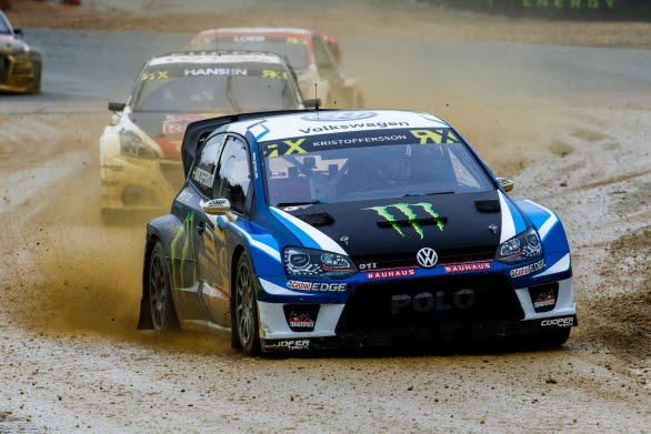 Att vinna mästerskap handlar om att lära sig att dansa fram i regnet; Johan är en bra dansare.

