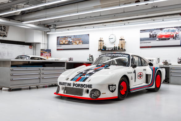 I det andra avsnittet reflekterar duon över 935 från 1977.