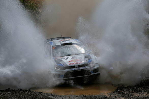 Ogier/Ingrassia, båda från Frankrike, firade sin sjätte seger denna säsong i FIA World Rally Championship (WRC). Vinsten i Australien blev den mest överlägsna hittills i år; snabbast på 19 av de 22 specialsträckorna och näst snabbast på ytterligare två. 