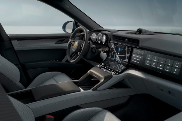 Utrustningen i Interiörpaket Style kompletteras av ett accentpaket i Silvershade samt ett armstöd i mittkonsolen präglat med texten ”Porsche Exclusive Manufaktur”.