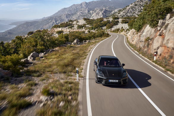 Nya Porsche Panamera 4
