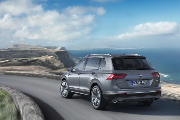 Alla motorerna till Tiguan Allspace är fyrcylindriga, direktinsprutade och turboladdade. Med fyrhjulsdriften 4MOTION, som är standard på alla versioner i Sverige, kan bilen dra tunga släp på upp till upp 2 500 kg beroende på motorversion. 