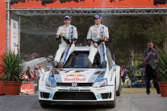 I sin Volkswagen Polo R WRC vann Sébastien Ogier 19 specialsträckor av 22 möjliga, och fick med sig maximala 28 poäng från VM-rallyt i Australien. När tre deltävlingar återstår fattas endast en poäng för att Ogier och hans kartläsare Julien Ingrassia ska bli världsmästare. 