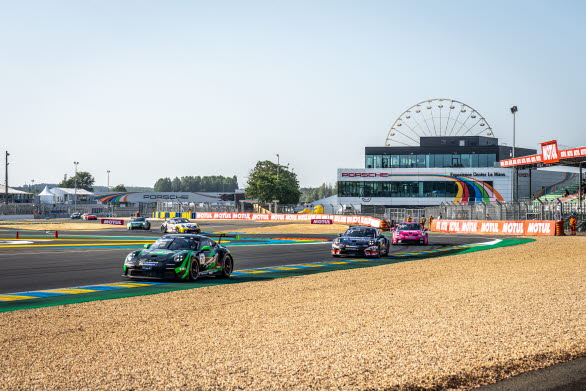 Porsche Carrera Cup Scandinavia värmer tillsammans med Porsche Carrera Cup France upp publiken inför starten på det legendariska 24-timmarsloppet på Circuit de la Sarthe.