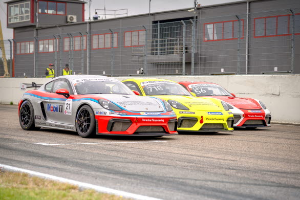 Succé direkt för Porsche Sprint Challenge Scandinavia! Ny officiell instegsklass från Porsche Motorsport i skandinavisk racing med fabriksbyggda racerbilar och professionell organisation. Serien har fått ett enormt gensvar från förare och team inför debutsäsongen 2021. Startfältet har redan 25 förare.