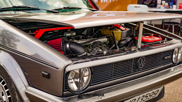 Första generationen Golf är en betydelsefull modell i Volkswagens historia. På Bug Run visas allt från originalbilar till högprestandabyggen med moderna motorlösningar.