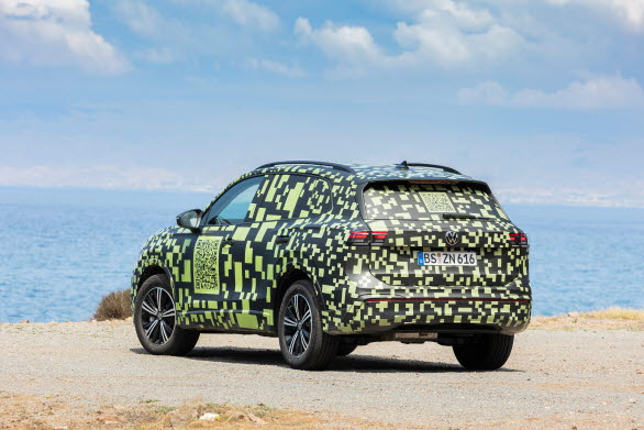 Med laddhybriddrift får nya Tiguan en elektrisk räckvidd på upp till 100 kilometer.
