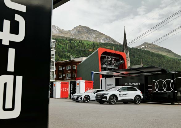 Audi bidrar med elbilar och laddinfrastruktur under World Econcomic Forum i Davos