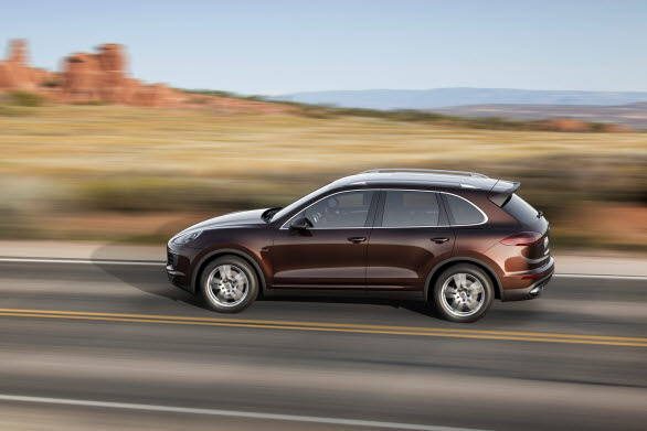 Nya Porsche Cayenne introduceras i Sverige den18 oktober.