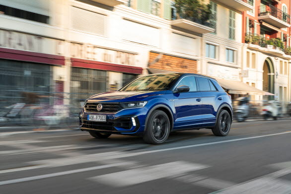 T-Roc R har en design som får modellens sportiga karaktär att framträda extra tydligt.
