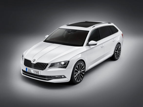 SKODA Superb Combi 001