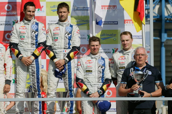 Det blev två pallplatser för Volkswagen Motorsport i det krävande rallyt på Algarvekusten i södra Portugal (11-14 april). Teamets prestationer gör att Volkswagen Motorsport nu toppar teammästerskapet efter fyra körda tävlingar i FIA World Rally Championship (WRC).