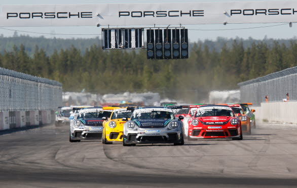 Satsningen på internationellt meriterade gästförare är en viktig del av Porsche Carrera Cup Scandinavia. De senaste åren har serien lockat en rad världsstjärnor inom motorsporten. Bl.a. F1-världsmästaren Jacques Villeneuve och Indycar-stjärnan Felix Rosenqvist. I säsongpremiären av årets mästerskap kommer touringcar-stjärnan Thed Björk till start.