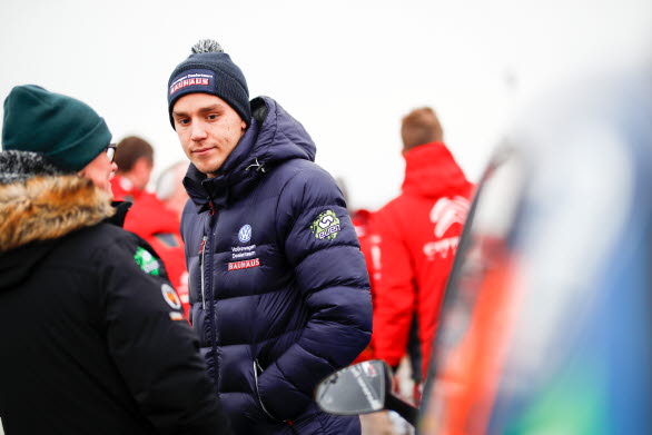 Ole Christian Veiby har svarat för en iskall styrning hittills i Rally Sweden.