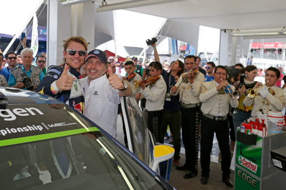 Andreas Mikkelsen får beröm av chefen för Volkswagen Motorsport Jost Capito.