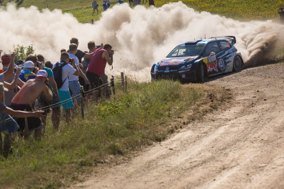 Andreas Mikkelsen är inte farträdd utan var snabbast på snabba “Gorklo” och “Wieliczki”.