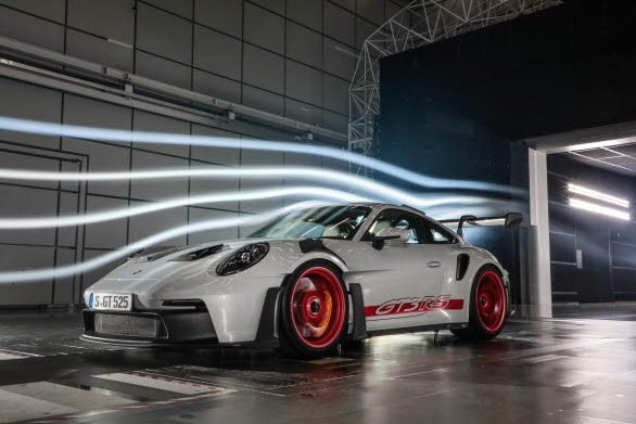 Nya 911 GT3 RS genererar dubbelt så högt marktryck som sin föregångare.