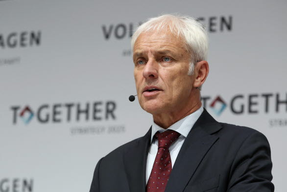 − Framtidens Volkswagen kommer att inspirera sina kunder med fascinerande bilar, skräddarsydda finansiella tjänster och smarta mobilitetslösningar, säger Volkswagen-koncernens VD Matthias Müller.