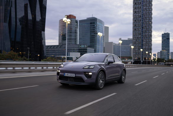 Nya helt elektriska Macan 4