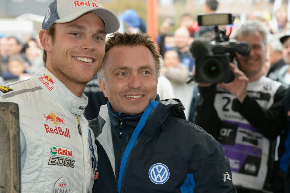 Andreas Mikkelsen stod för rallyts uppkörning efter ett tekniskt problem första dagen.