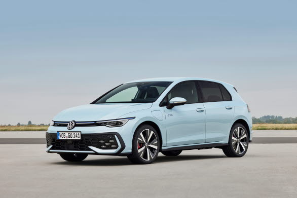 Nya Golf GTE med upp till cirka 100 km räckvidd på enbart el.
