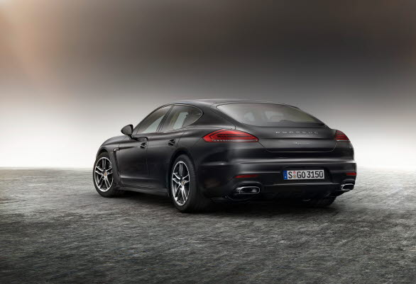 Panamera Edition har bensin eller dieselmotorer, fyrhjulsdrift eller bakhjulsdrift.