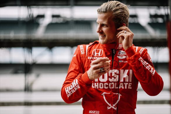 Finalen av  Porsche Carrea Cup Scandinavia bjuder på en snabb gästförare som ansluter direkt från Indycar-finalen på Laguna Seca i Kalifornien: Marcus Ericsson. Foto: Chip Ganassi Racing / Huski Chocolate