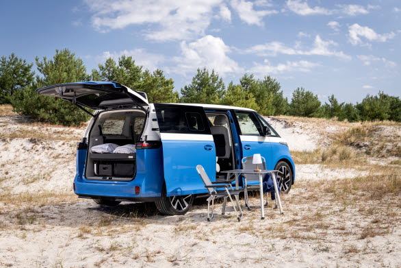 ID. California Cruise är den första av fler elektriska campervans från Volkswagen Transportbilar