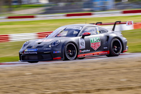 Dennis Hauger kommer vid sitt inhopp i Porsche Carrera Cup Scandinavia på Drivecenter Arena att tävla med den helt nya generationen av Porsches legendariska tävlingsbil 911 GT3 Cup.