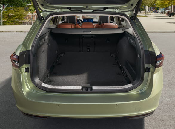 Nya Superb Kombi rymmer totalt 690 liter i baggageutrymmet, 30 liter mer än föregångaren.