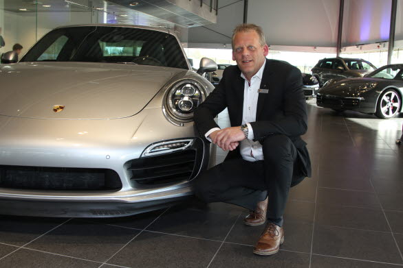 Vd Håkan Rösiö har två premiärer på lördag, dels invigning av Porsche Center Örebro, dels säljstart av nya Porsche Macan.