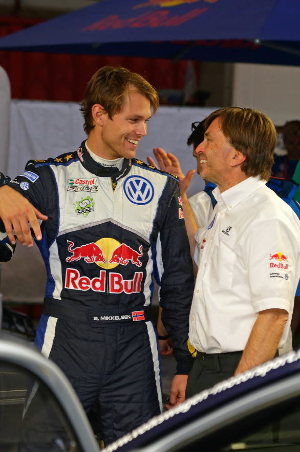 Andreas Mikkelsen debuterade i nya Polo R WRC och tog tredjeplatsen. Jost Capito till höger berömmer.