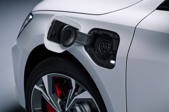 Säljstart för laddbara A3 Sportback TFSI e