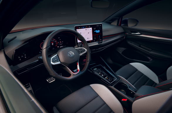 Interiören i nya Golf GTI.