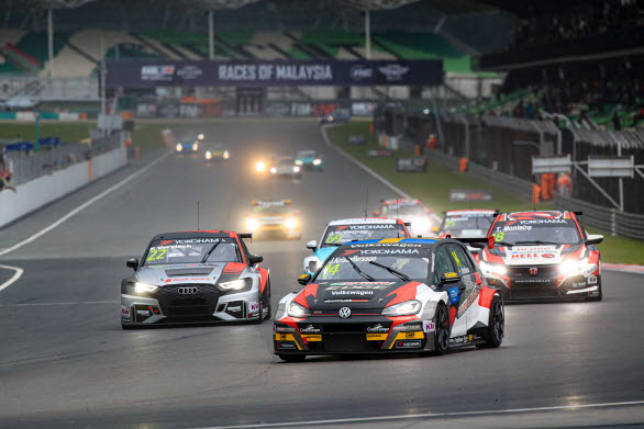 Johan Kristoffersson gjorde en finfin uppkörning i det första WTCR-heatet i Malaysia.Och än bättre blev det i race 2 och 3.